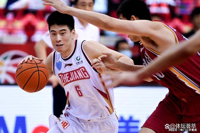 开云体育官网-包含里程碑夜！浙江稠州临场应变，意甲加时末段刷纪录，更衣室稳定，赛程密集仍需轮换的词条